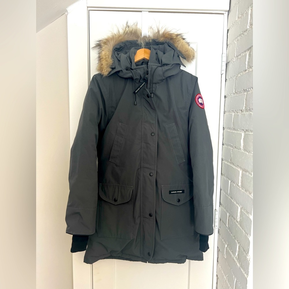 Canada Goose Women’s M Down Jacket Gray (Graphite) perfect condition